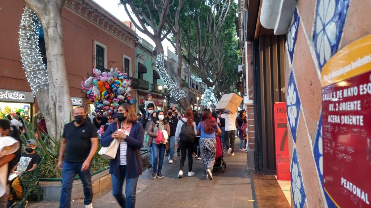 Calle 5 de Mayo, bullicio de la ciudad – Identidad Puebla